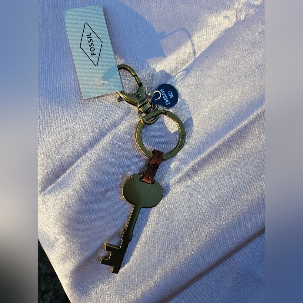 Fossil KeyChain / Purse Accessory NWT - Picture 9 of 10